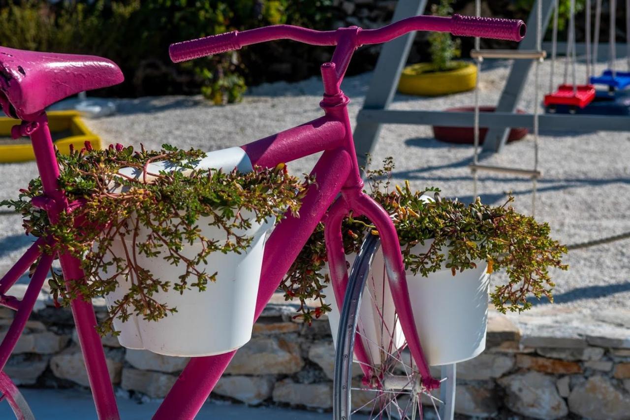 Vila House Camellia With Fenced Pool And Playground Blizna Donja Exteriér fotografie